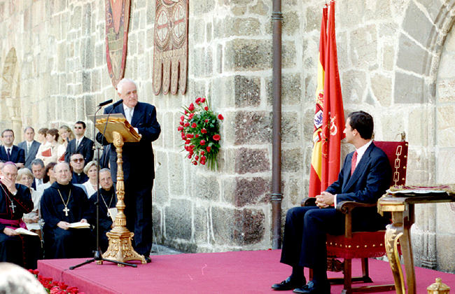 award Prince of Viana to Álvaro d'Ors