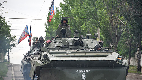 Troops of the self-proclaimed Donetsk People's Republic in May 2015 [Mstyslav Chernov].