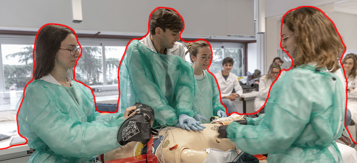 Students of Degree in Medicine in the Simulation Center