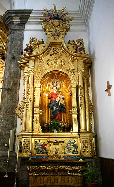 Altarpiece of the Virgin of the Rosary (Irurita), 1775 The titular image by Juan Domingo Olivieri. 1749