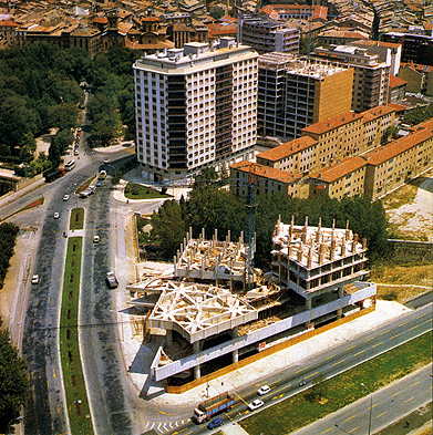 State of the construction work on the Singular Building. 19 July 1973