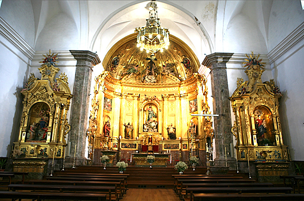Parish church of Irurita. High altarpiece and collaterals