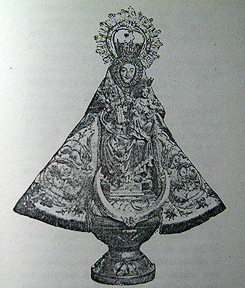 Virgin of Le Puy with mantle (18th century-until 1886).