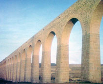Noáin Aqueduct