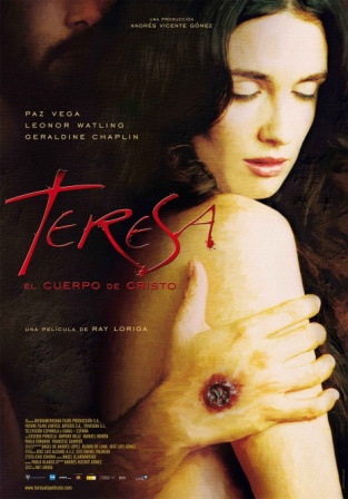 Paz Vega played Saint Teresa in the film Teresa. El cuerpo de Cristo, in which neither the poster nor the degree scroll were right. 