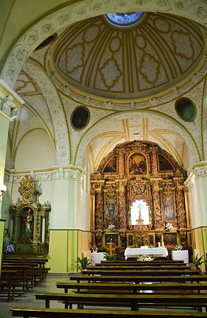 Villafranca. Shrine of Our Lady of Fair Love de Nuestra Señora del Portal. Interior