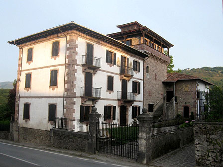 Irurita (Baztan). Jaureguía Palace