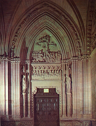 Pamplona Cathedral. Cloister. Refectory doorway.