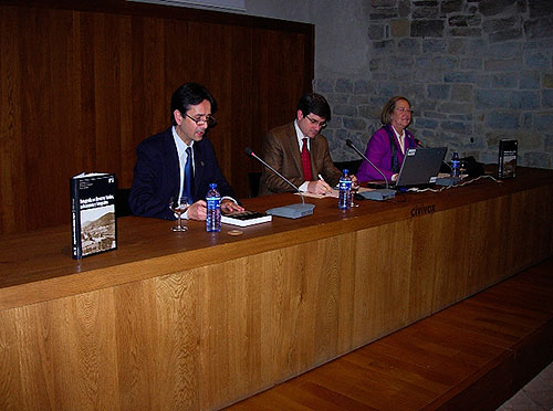 From left to right: Ricardo Fernández Gracia, José Iribas and María Concepción García Gainza.