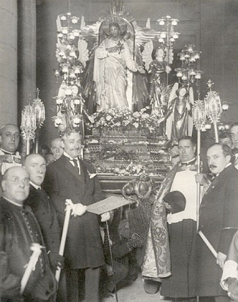 Procession of the Sacred Heart of Jesus in 1925