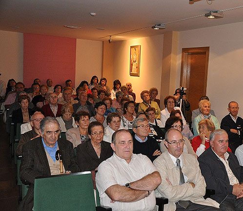 The course was held at auditorium of the Casa Museo Santa Vicenta de Cascante, with a large attendance audience.