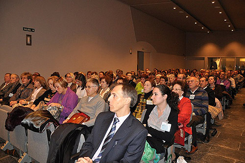 The course was held at auditorium of the Museum of Navarre, with a large attendance audience.