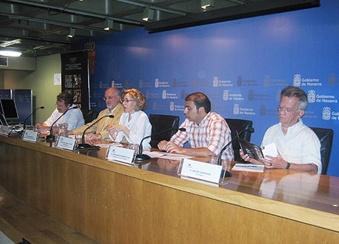 roundtable from left to right: Mr. José Luis Larrión, Mr. Pío Guerendiáin, Ms. Asunción Domeño (moderator), Mr. José Carlos Cordovilla and Mr. Koldo Chamorro.