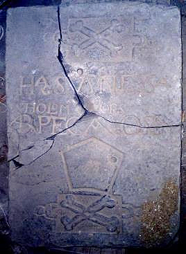 Tombstone of the parish church of Garde.