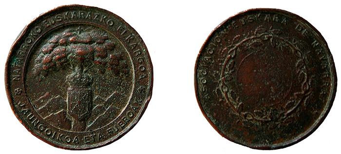The medal of the associationEuskara (c. 1884)