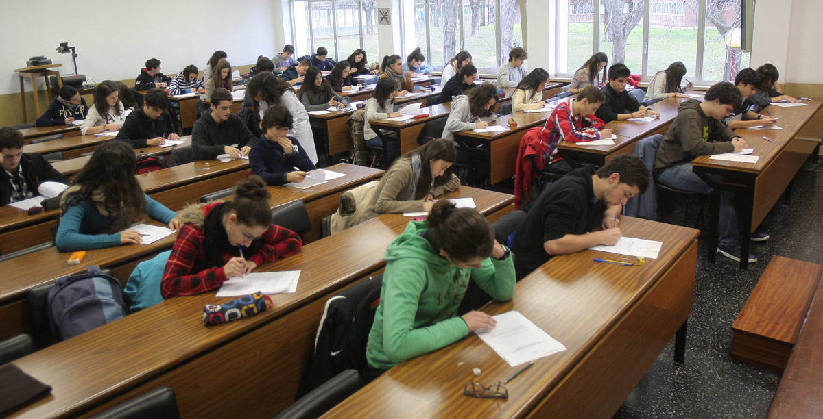 Examinations of the School Science