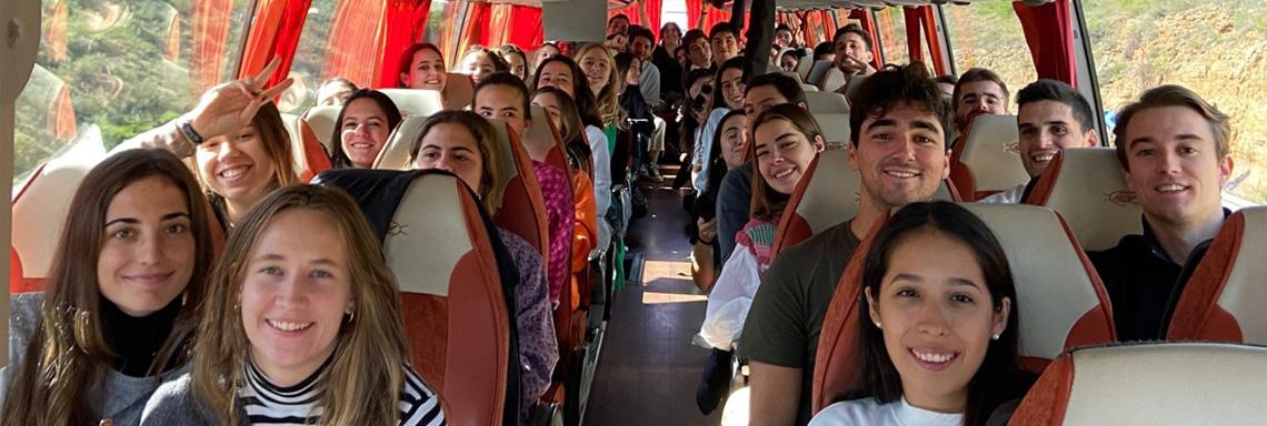Los alumnos de máster de la sede de posgrado de Madrid visitan el campus de Pamplona